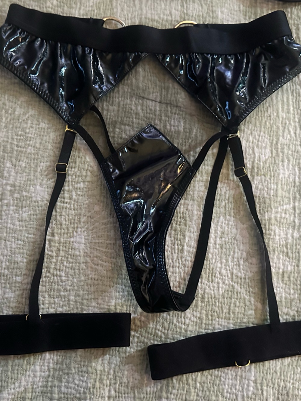 LA CHERI Paris Black and Gold bra with matching panty and garter Sz Med - Picture 3 of 10